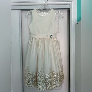 American Princess Cream A-line Sleeveless Dress